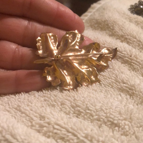 Oak leaf pin - Picture 2 of 6